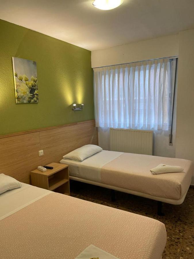 Hostal Milmarcos Saragossa Zewnętrze zdjęcie