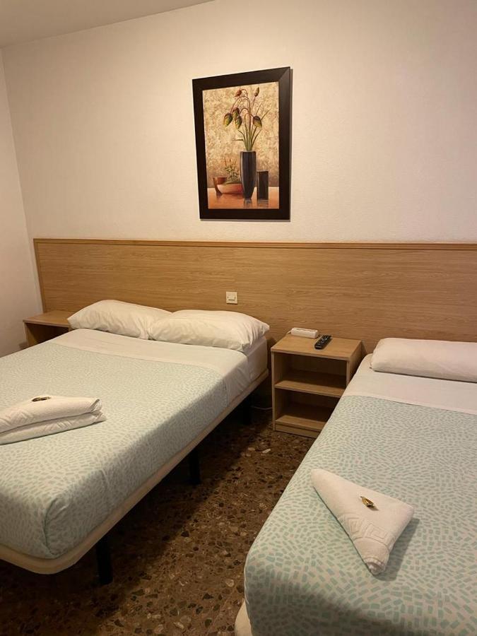 Hostal Milmarcos Saragossa Zewnętrze zdjęcie