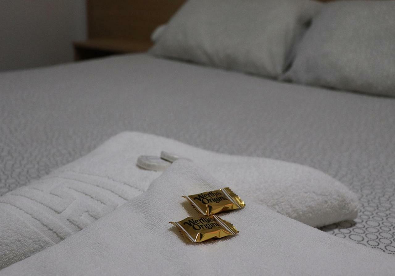 Hostal Milmarcos Saragossa Zewnętrze zdjęcie